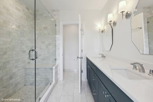 2425 Pensacola Ave, Chicago IL  60618-1607 exterior