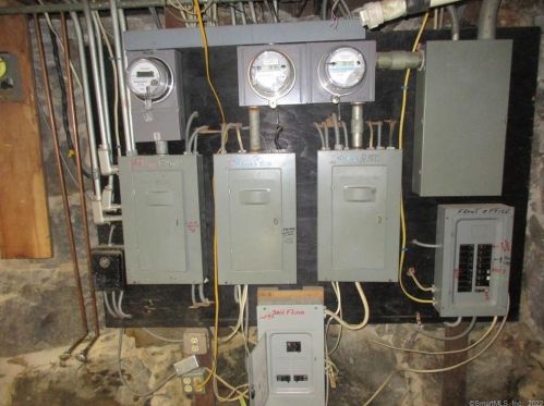 382 Prospect St, Torrington CT 06790-6330 exterior