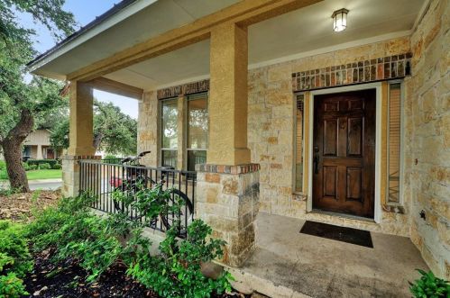 14501 Broadwinged Hawk Dr, Austin TX  78738-6570 exterior