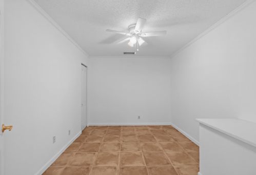 17320 Lake Park Rd, Boca Raton FL 33487-1166 exterior