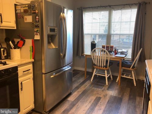 100 Cardinal Ln, Hummelstown PA  17036-8755 exterior