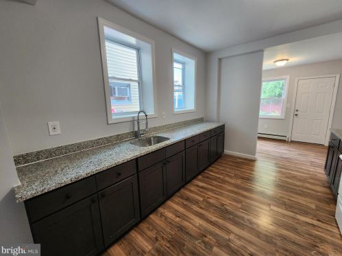 136 Bayard St, Trenton NJ  08611-1504 exterior