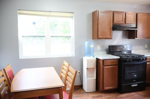 2223 28, Milwaukee WI 53215-2425 exterior