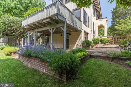 3524 Edmunds St, Washington DC 20007-1463 exterior