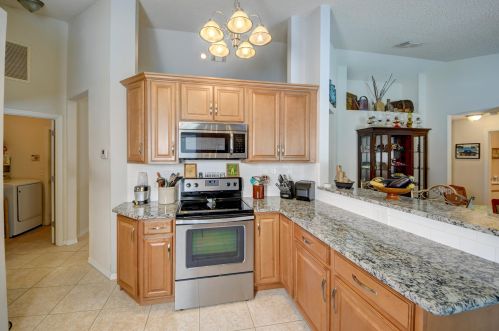 5967 Baylor Ave, Fort Pierce FL 34986-3634 exterior