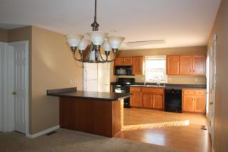 4042 Palmetto Dr, Lexington KY  40513-1342 exterior