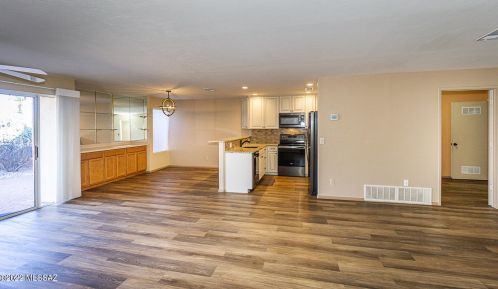 1118 Abrego Dr, Green Valley AZ 85614-3635 exterior