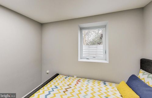 5506 C St, Washington DC  20019-6337 exterior