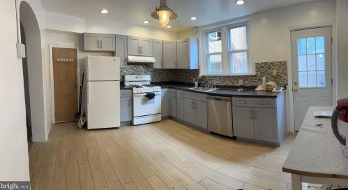 1022 Carpenter St, Philadelphia PA  19147-3704 exterior