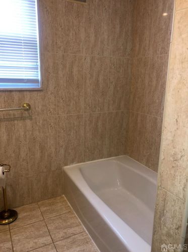 12 Murdock St, Perth Amboy NJ 08863-1224 exterior