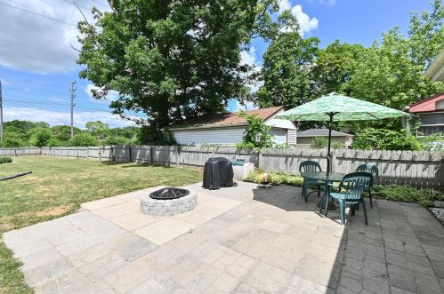 2965 99, Milwaukee WI 53227-3674 exterior