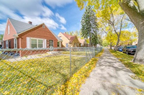 4167 47th St, Milwaukee WI  53216-1528 exterior