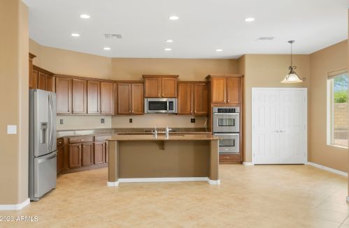 43511 47 Ln, Phoenix AZ 85031-2703 exterior