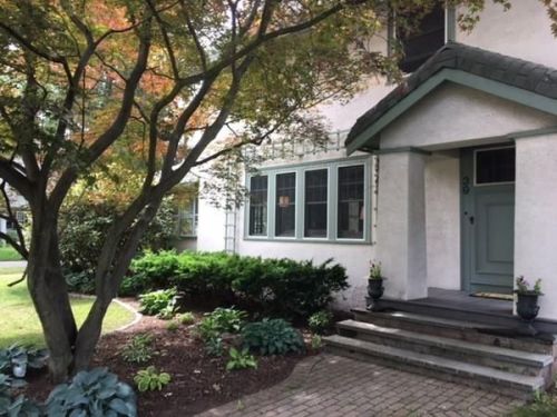 39 Birchwood Ave, Springfield MA  01106-1105 exterior