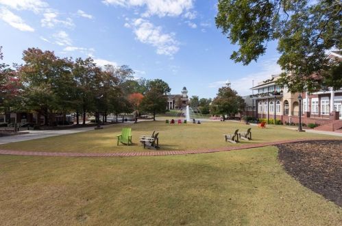 4021 Pne Needle Dr, Duluth GA 30096-2535 exterior