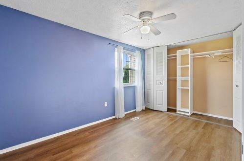 501 Bonnie Brae Dr, Moon Twp PA  15108-3851 exterior