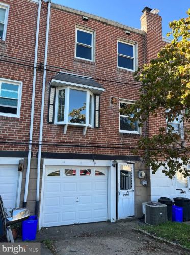 3126 Fairfield St, Philadelphia PA 19152-3406 exterior