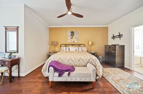 1529 Marquette Rd, Chicago IL 60637-4318 exterior