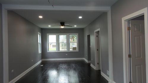 2048 70 Pl, Chicago IL 60637-4642 exterior