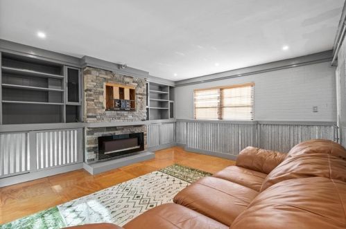 300 Shaler St, Pittsburgh PA  15211-1046 exterior