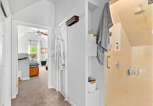 3046 Leavitt St, Chicago IL 60618-8114 exterior