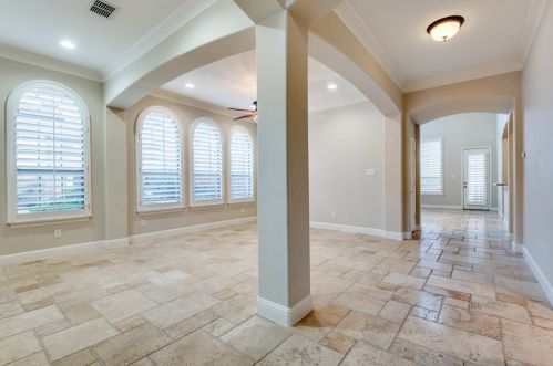 918 Camino Lago, Irving TX  75039-3047 exterior