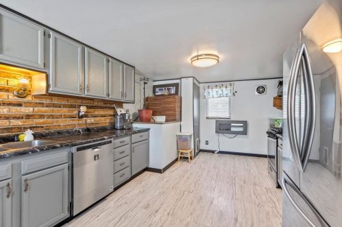 716 Green St, Watertown, WI 53098-2500