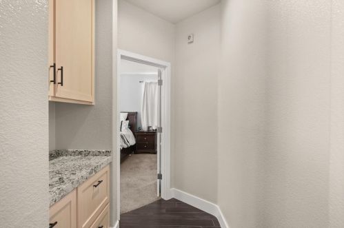 1272 Paseo Belleza, Turlock CA 95382-7396 exterior