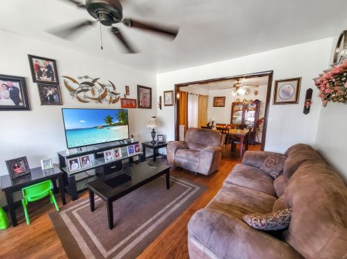 5134 Deming Pl, Chicago, IL 60639-2420