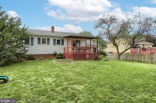 2861 Southwick Dr, Lancaster PA 17601-3547 exterior