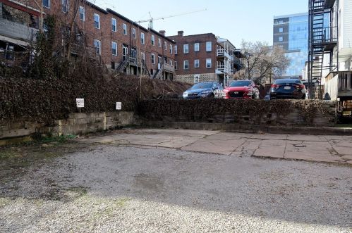 220 Coltart Ave, Pittsburgh PA  15213-3102 exterior