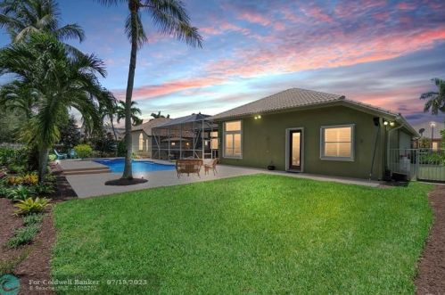 21642 Marigot Dr, Boca Raton FL 33428-4824 exterior