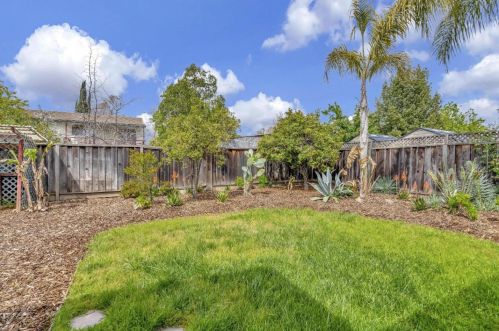 501 Crosslees Dr, San Jose CA  95111-1828 exterior