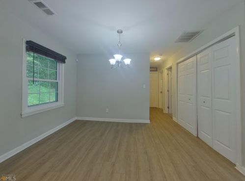 3823 Crosby Dr, Atlanta GA 30331-3432 exterior