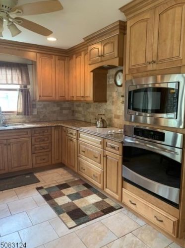 416 Brooklyn Mountain Rd, Hopatcong, NJ 07843-1276