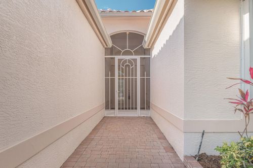 325 Springview Loop, Fort Pierce, FL 34986-2664