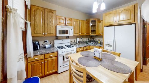 4617 Wrightwood Ave, Chicago IL 60639-1844 exterior