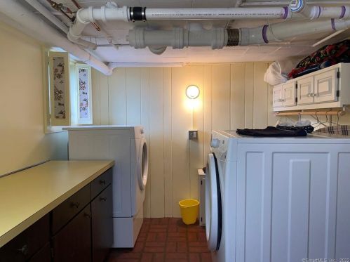 125 Belleview Ave, Torrington CT 06790-6610 exterior