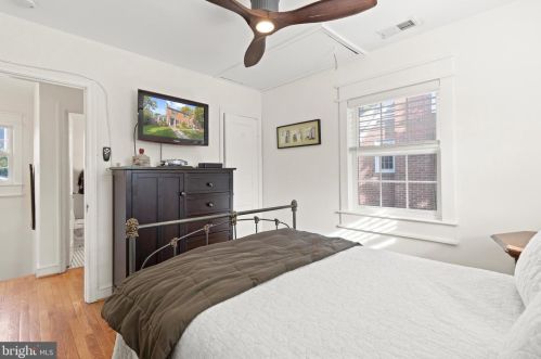 116 Moncure Dr, Alexandria VA 22314-4965 exterior