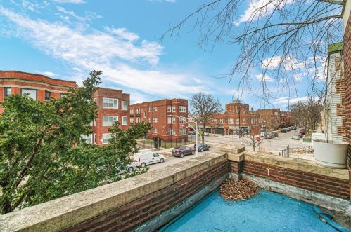 6111 Eberhart Ave, Chicago IL  60637-2403 exterior