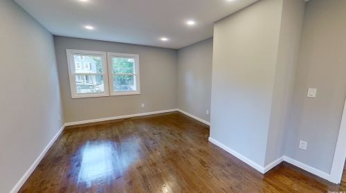 108 2 St, Huntington Station NY 11746-1565 exterior