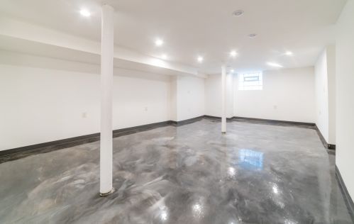 7225 Bennett Ave, Chicago IL  60649-2905 exterior