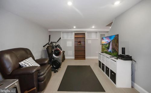 1783 Lyman Pl, Washington DC 20002-3007 exterior