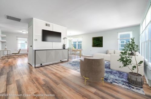 37 Elmswell Ave, Lakehurst NJ 08759-6813 exterior