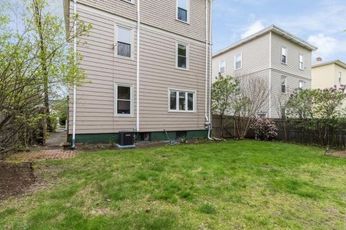 78 9th St, Providence RI 02906-2929 exterior