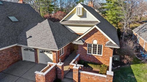 2233 Croydon Walk, Saint Louis, MO 63131-3253