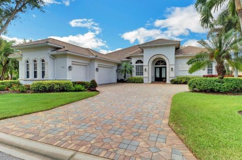 5702 Sago Ct, Naples, FL 34119-4697