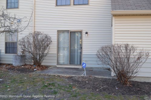 1902 Lilly Ln, Jackson Twp NJ 08527-4144 exterior