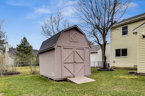 1312 Creighton Ave, Naperville IL 60565-2954 exterior