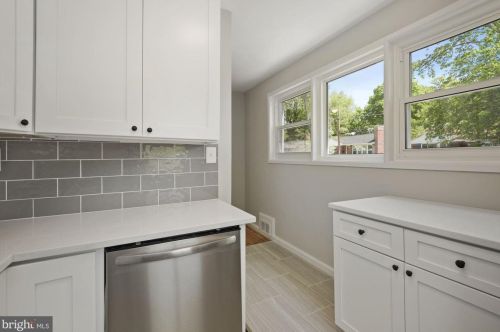 10300 Insley St, Silver Spring MD  20902-4931 exterior